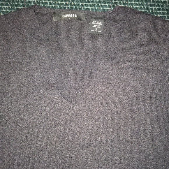 Express Sweater - Picture 5 of 6